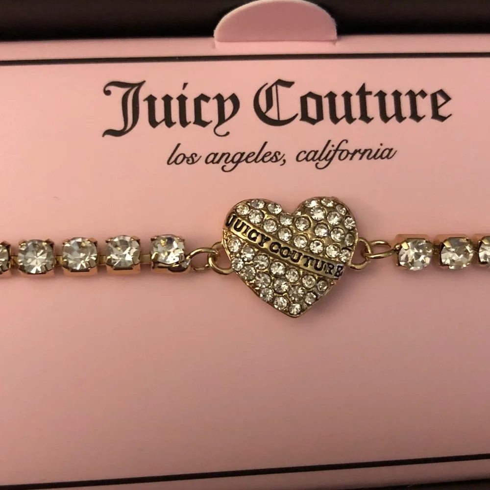 Juicy Couture Gold Tone Clear Crystal Tennis Bracelet Fixed Heart Charm NIB
